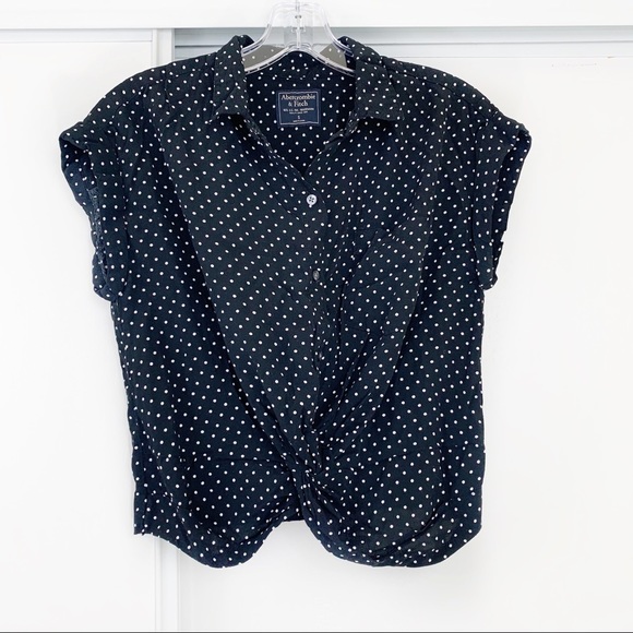 Abercrombie & Fitch Tops - Abercrombie & Fitch Button Up Twist Front Blouse